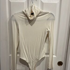 Naked Wardrobe Cream Long Sleeve Fitted Bodysuit